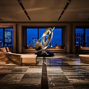 The Royal Park Iconic Midosuji 5* Ōsaka
