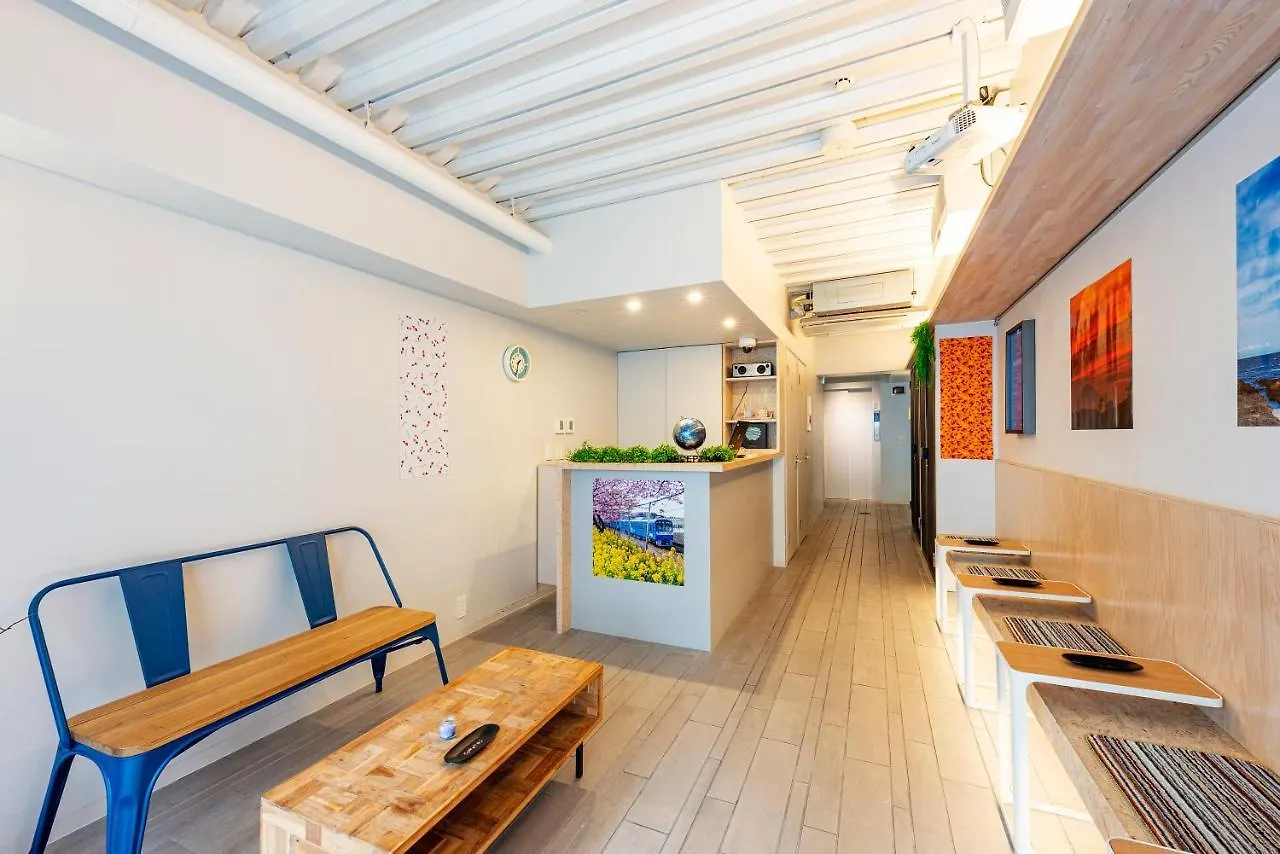 Plat Hostel Keikyu Asakusa Station Tóquio