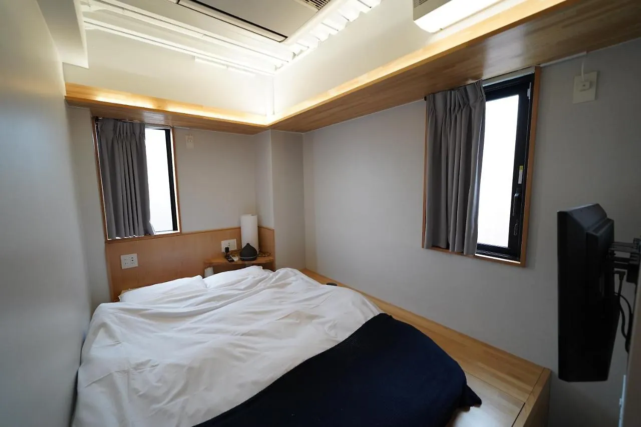 Plat Hostel Keikyu Asakusa Station Tokio