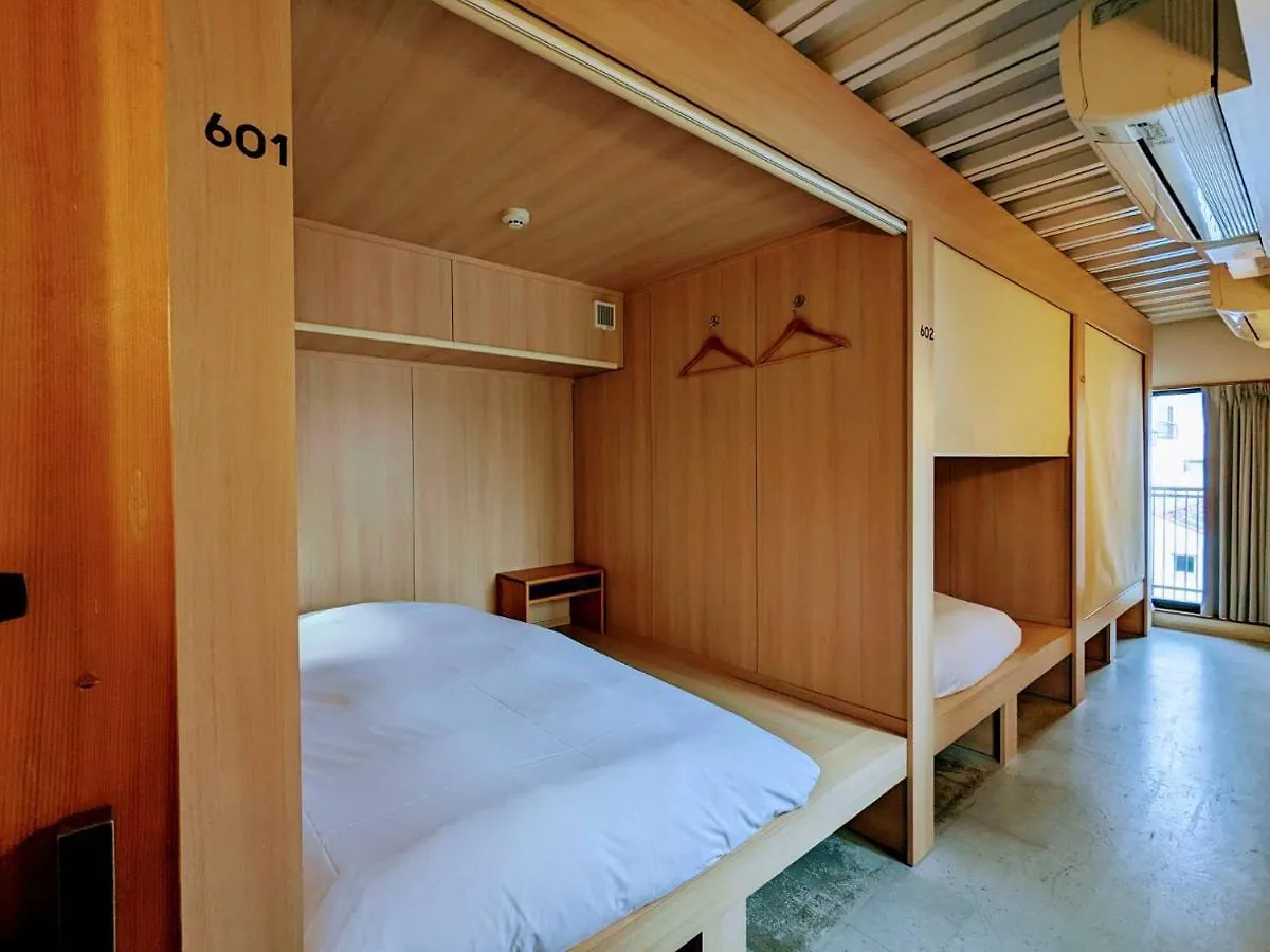 Plat Hostel Keikyu Asakusa Station Tokio Japón